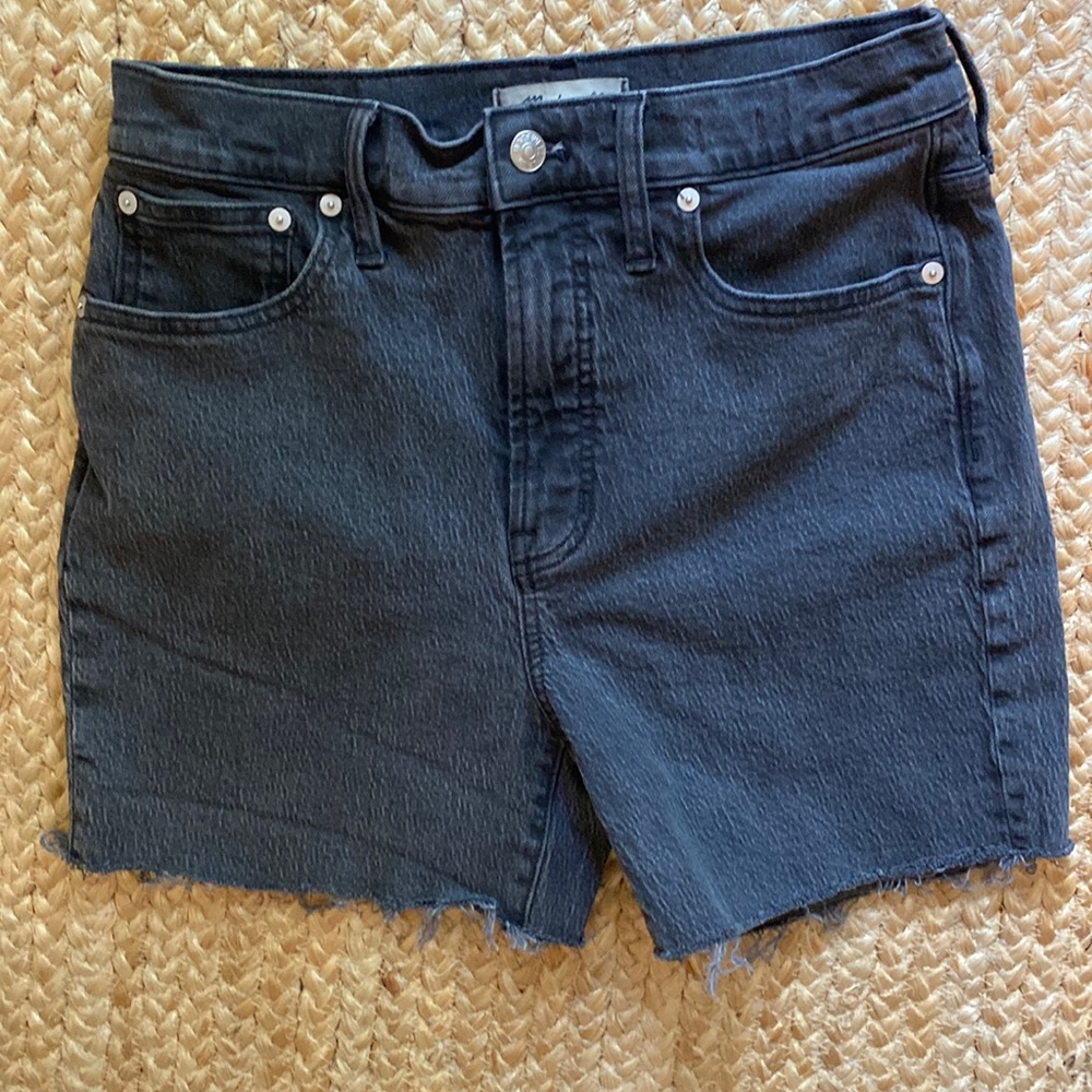 Madewell “the perfect vintage jean” cropped shorts